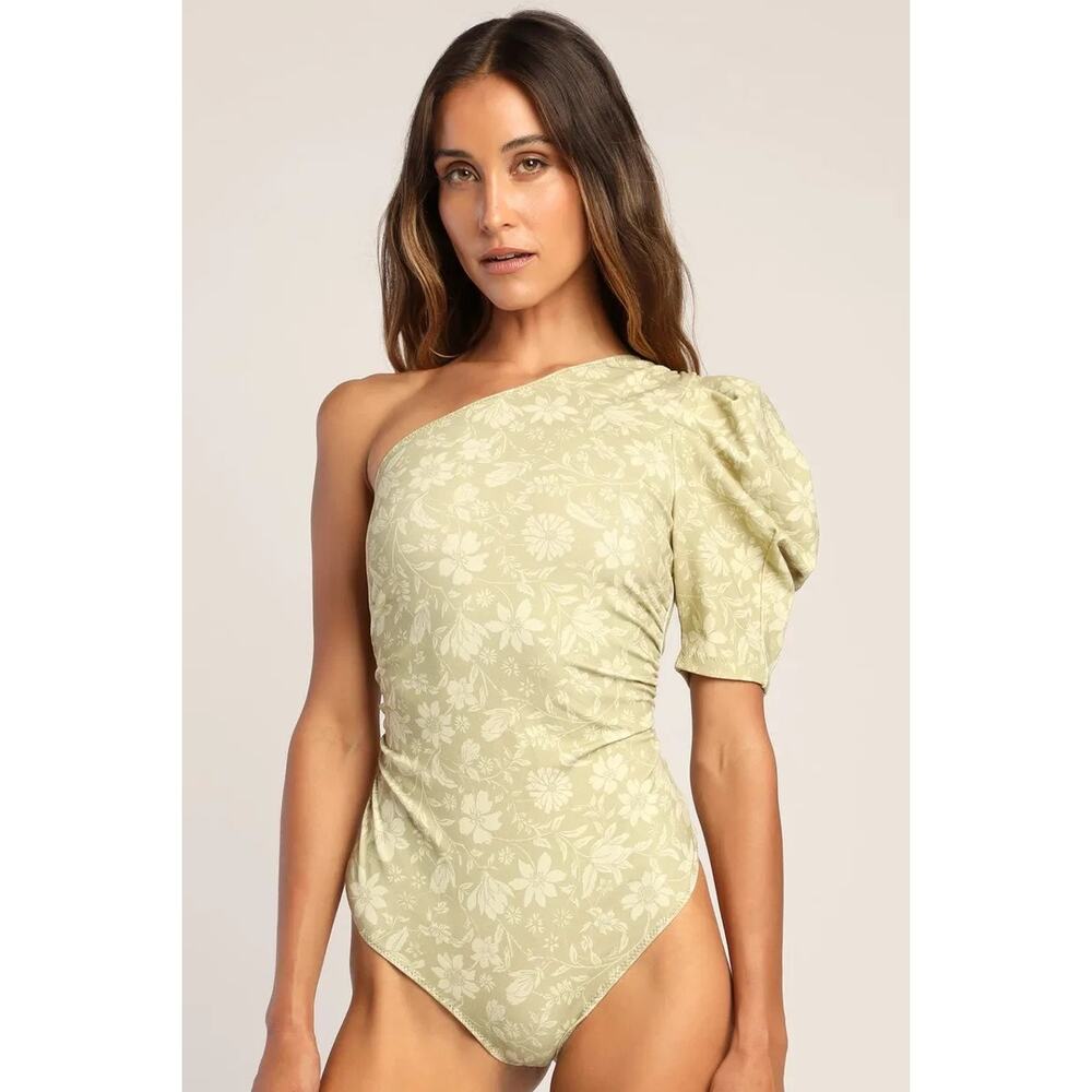 New Free People Somethin Bout You Floral One-Shoulder Bodysuit size M - Picture 2 of 10